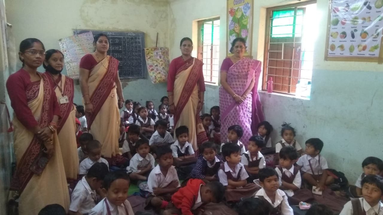 पाटणकर ने किया कुटेलाभाठा सरस्वती स्कूल का निरीक्षण