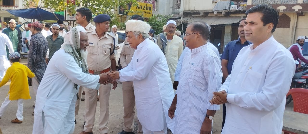 विधायक वोरा ने शहरवासियों को दी अक्ति, परशुराम जयंती और ईद की बधाई