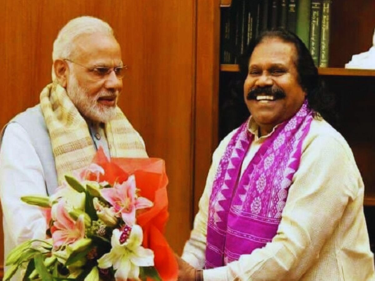 भाजपा जिस नंद कुमार साय को मुख्यमंत्री बनाने पर विचार कर रही थी, उन्होंने पार्टी छोड़ी