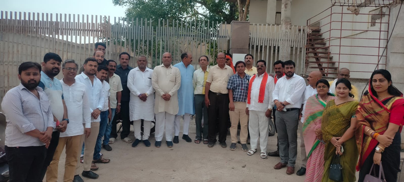 जैन समाज की साध्वियों के दर्शनार्थ जिला भाजपा अध्यक्ष जितेंद्र वर्मा के नेतृत्व में पहुंची भाजपा की टीम