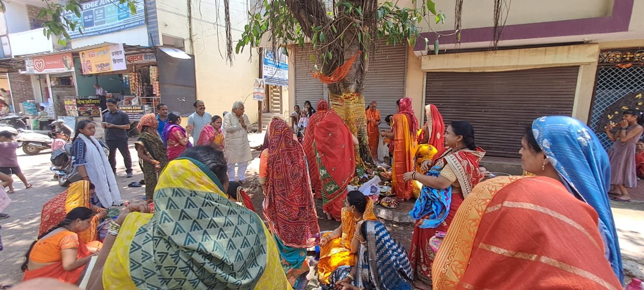 शहर में वट वृक्ष चबूतरों का होगा निर्माण : वोरा