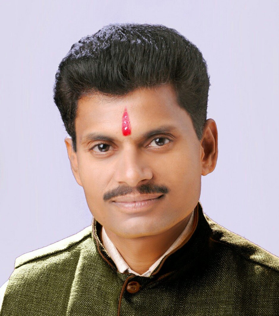 विधायक वोरा ने दुर्ग निगम की शहर सरकार को पंगु बना रखा, हर काम में दखल, इस वजह से दिक्कत : दिनेश देवांगन