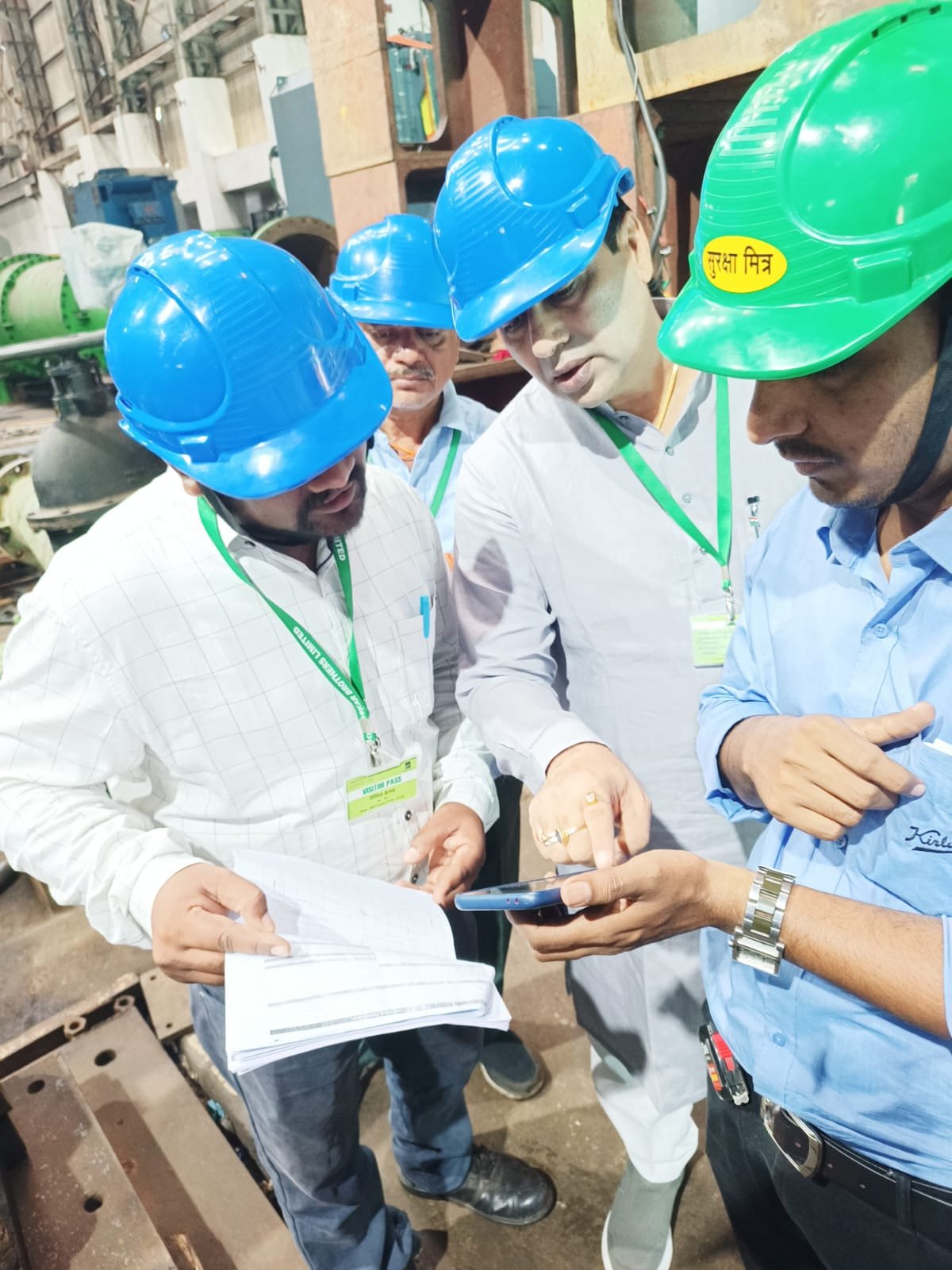 मोटर पंप की टेस्टिंग व तत्काल डिस्पेज के लिए महापौर बाकलीवाल पुणे पहुँचे