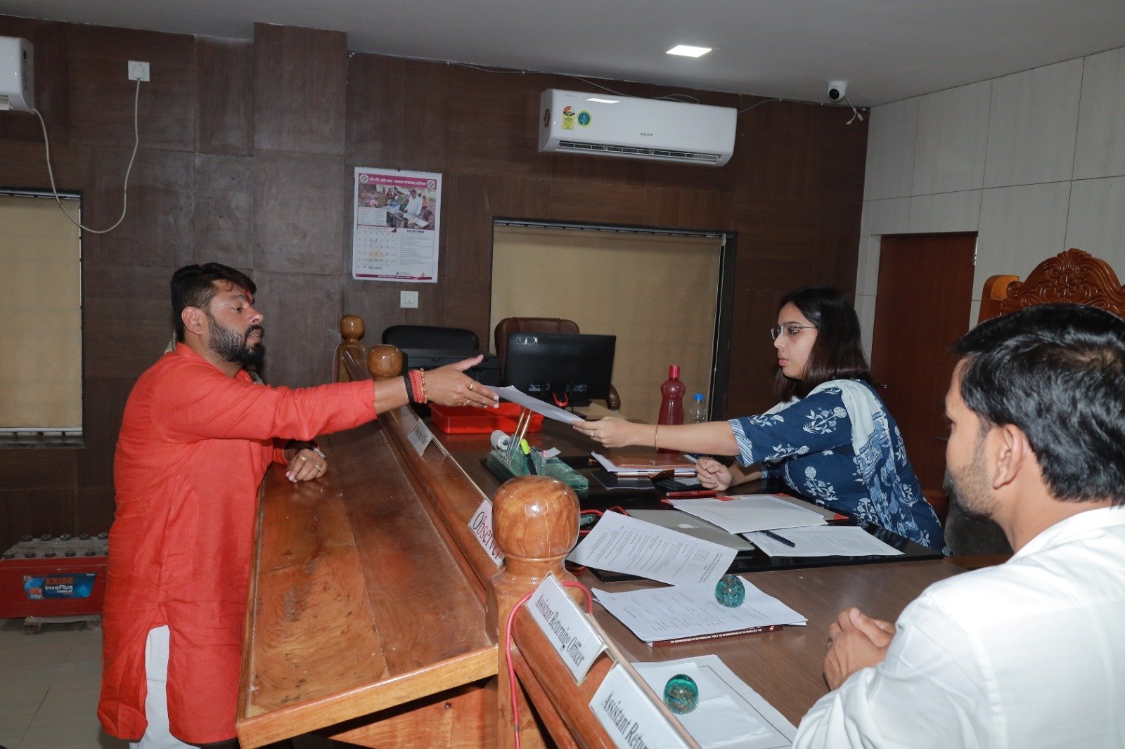 चुनावी बिसात बिछने लगी, रवींद्र चौबे और आशीष छाबड़ा ने पर्चा दाखिल किया, भाजपा भी मोर्चे पर