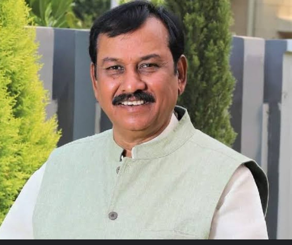 हर समय पाटन में कांग्रेस और मुख्यमंत्री भूपेश के खिलाफ अपशब्द, विजय बघेल की निगेटिव छवि बन रही