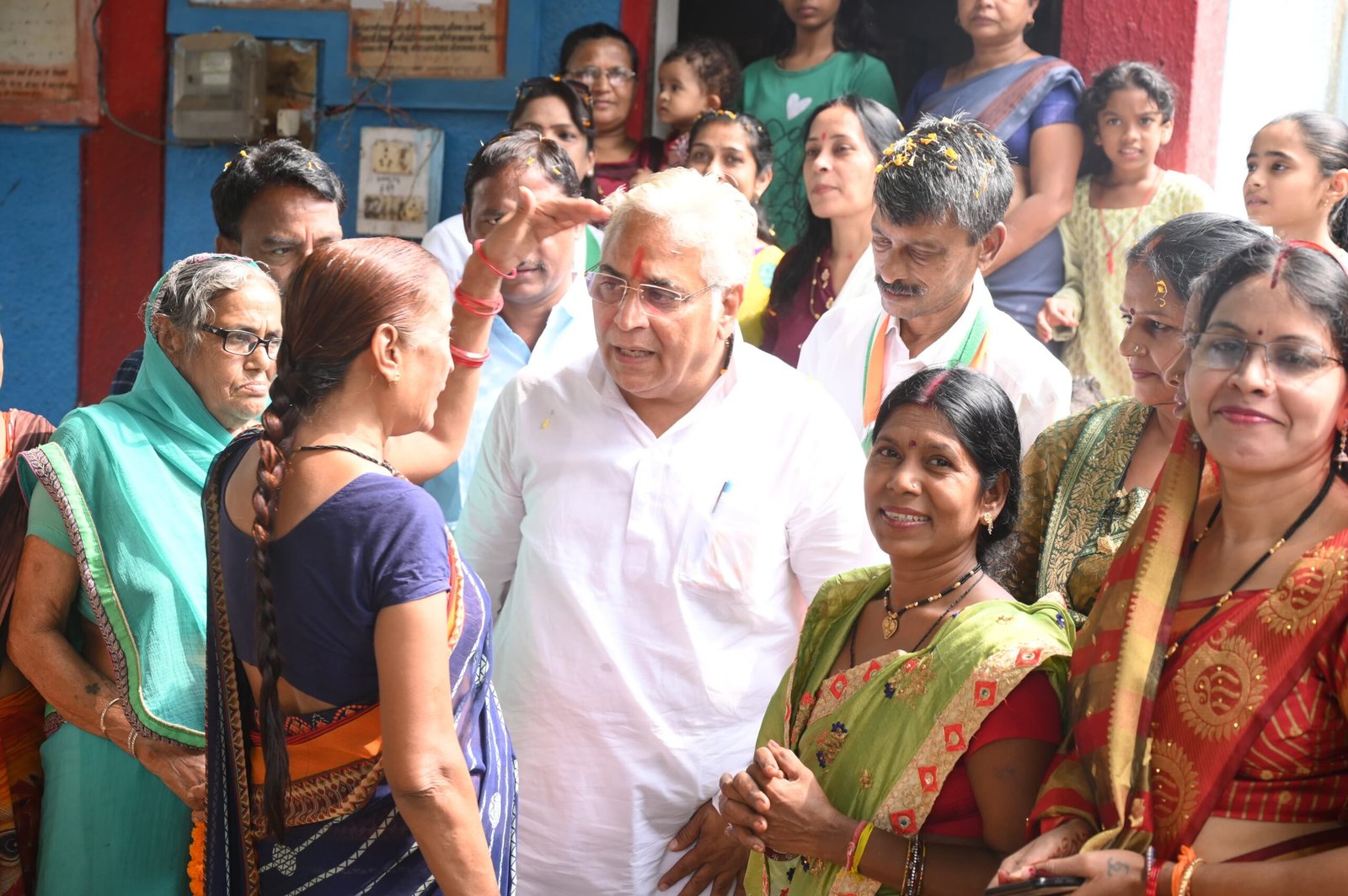 वोरा का धुआंधार प्रचार शुरू, रविंद्र चौबे ने देश का सबसे सक्रिय विधायक बताया, ताम्रध्वज बोले-अरुण की जीत बाबूजी को सच्ची श्रद्धांजलि