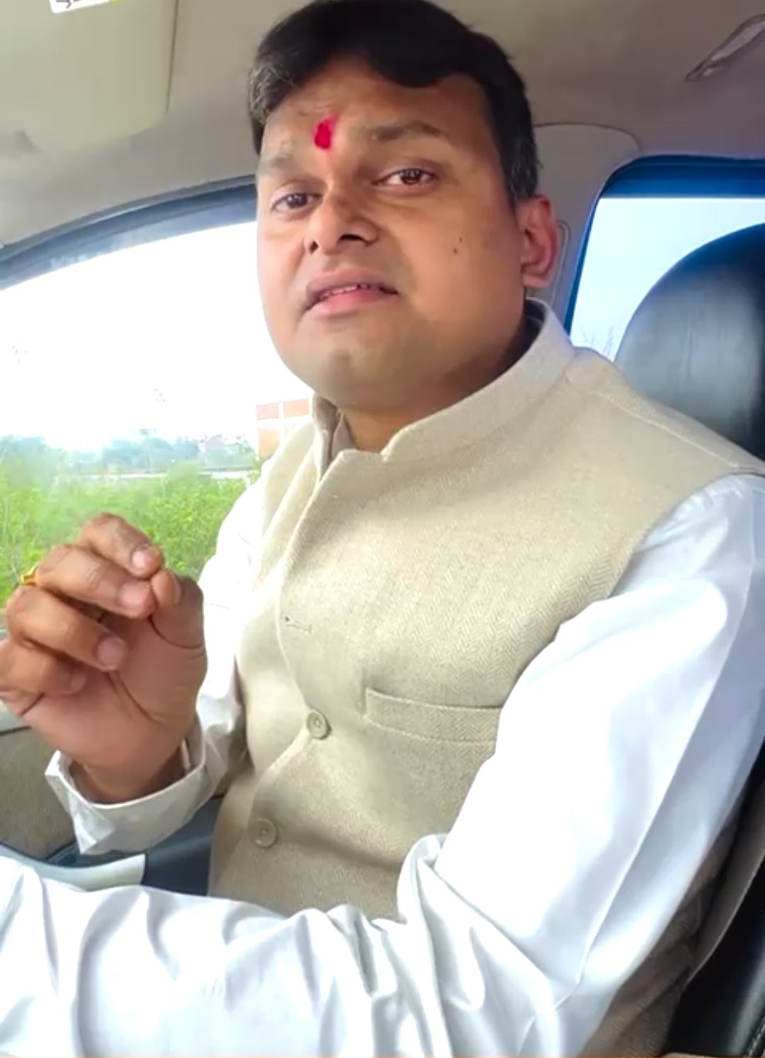 राम लला पर लिखी यह कविता आपको जरूर सुननी चाहिए