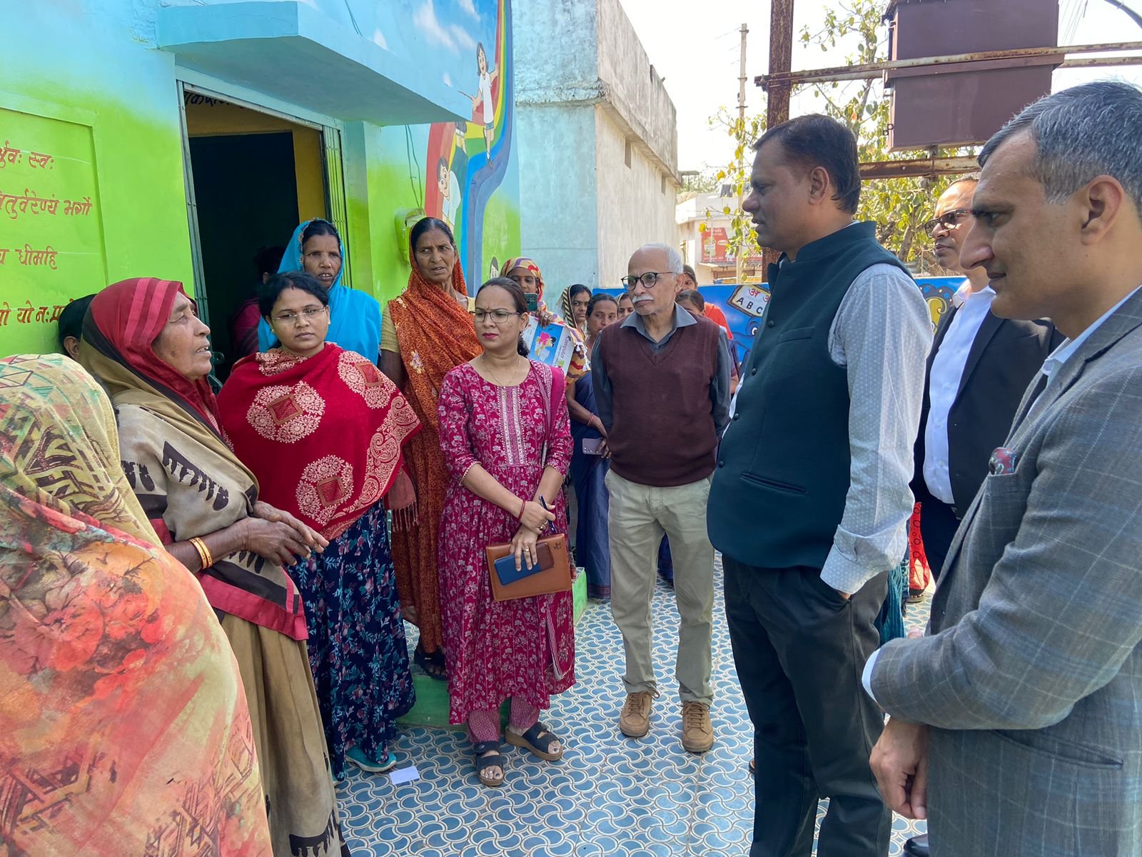 जिला अस्पताल में शुरू होगी कैंटीन, संभाग आयुक्त ने दिए निर्देश