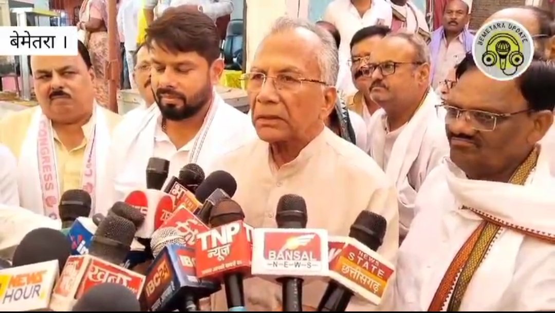 ईश्वर साहू सही जानकारी नहीं दे रहे, मैंने खुद अपने बेटे जितेंद्र के हाथ 50 हजार की मदद भिजवाई थी, साहू समाज ने भी हर तरह से मदद की, आज भाजपा के बड़े नेताओं के इशारे पर ईश्वर साहू मुझे बदनाम कर रहे हैं : ताम्रध्वज…देखिए पूरा वीडियो