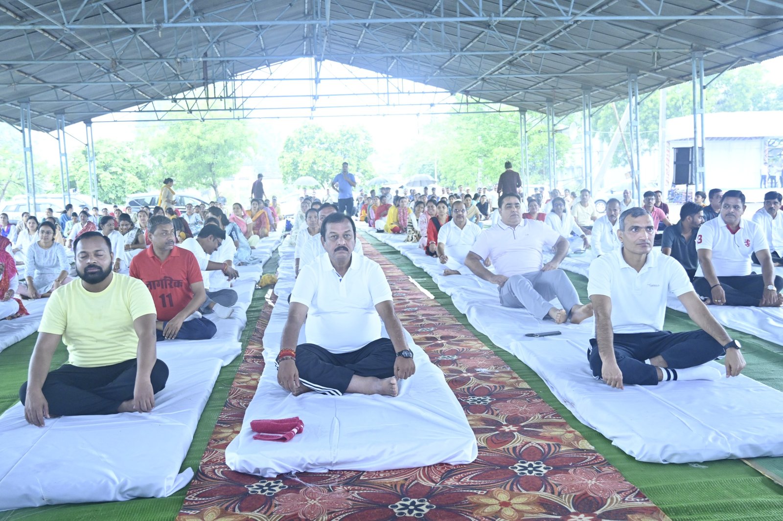 बेमेतरा में मना विश्व योग दिवस, सांसद विजय बघेल और विधायक दीपेश साहू हुए शामिल