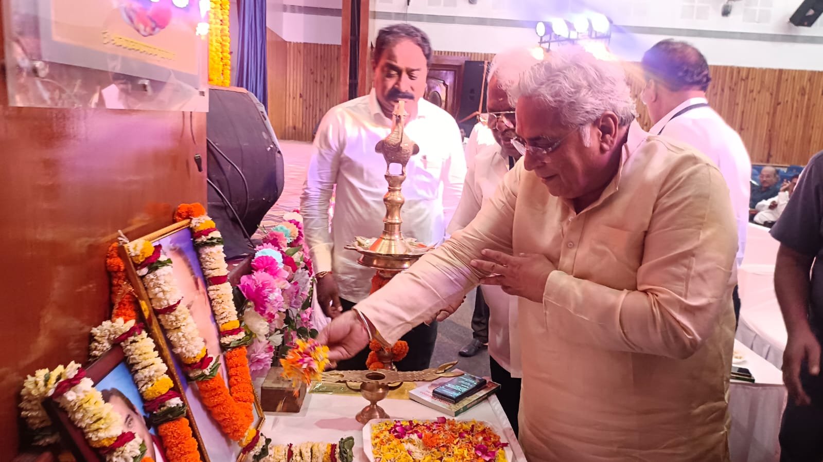 भिलाई में आयोजित 17वीं अखिल भारतीय संगीत एवं नृत्य प्रतियोगिता में पहुंचे सांसद बघेल और पूर्व विधायक वोरा
