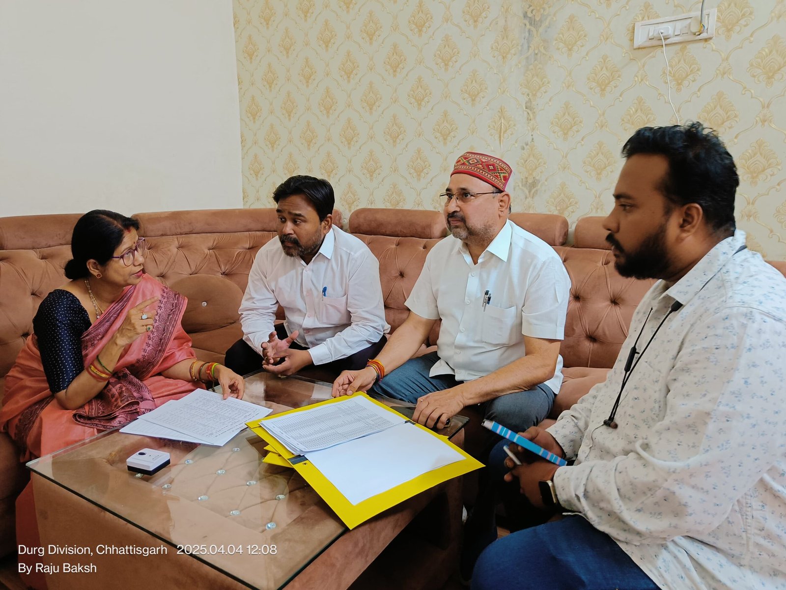 महापौर अलका बाघमार व स्वास्थ्य प्रभारी नीलेश अग्रवाल ने स्वास्थ्य विभाग की समीक्षा करते हुए दिए निर्देश