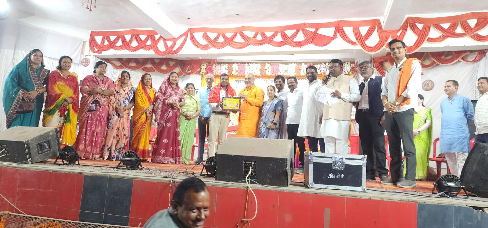 मां कल्याणी शीतला मंदिर समिति द्वारा आयोजित जनकवि बिसंभर यादव मरहा सम्मान व स्वर्गीय अलख राम स्मृति, प्रतिभा, सम्मान समारोह में शामिल हुए विजय बघेल व ललित चंद्राकर