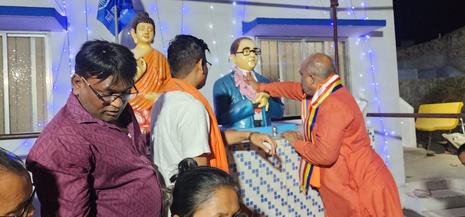 दुर्ग ग्रामीण विधायक ललित चंद्राकर ने डॉ भीम राव अम्बेडकर जन्म जयंती पर नमन कर पुष्पांजलि की अर्पित 