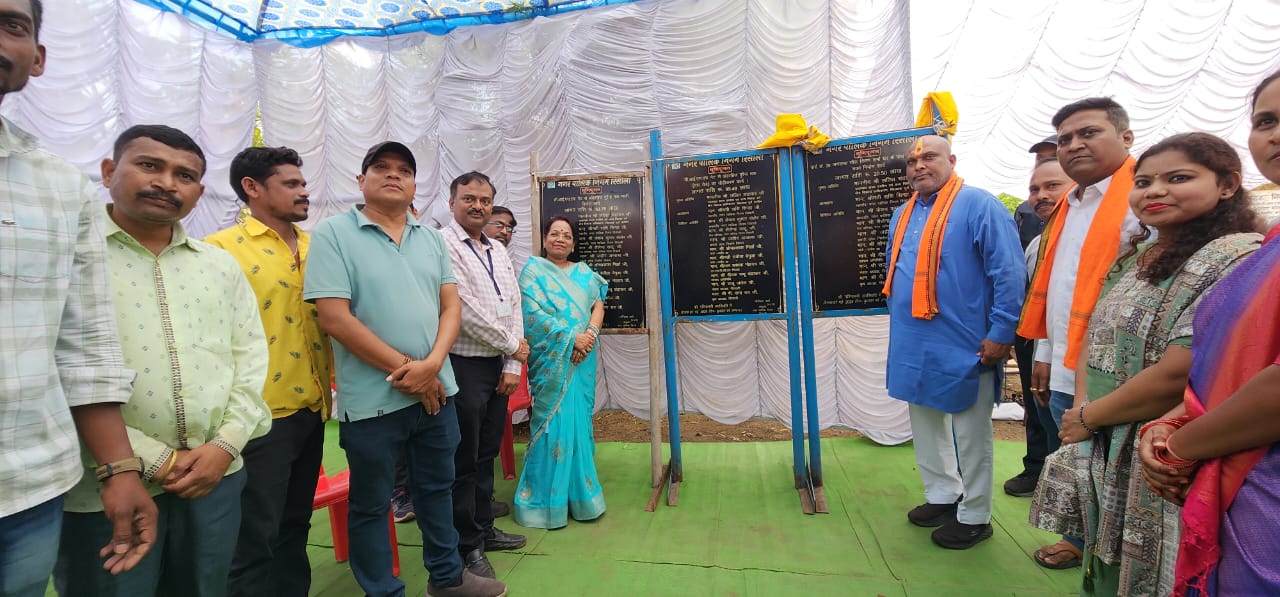 दुर्ग ग्रामीण विधायक ललित चंद्राकर ने पुरैना वासियों की एक करोड़ 83 लाख 71 हजार रुपए की नवीन विकास कार्यों की दी सौगात