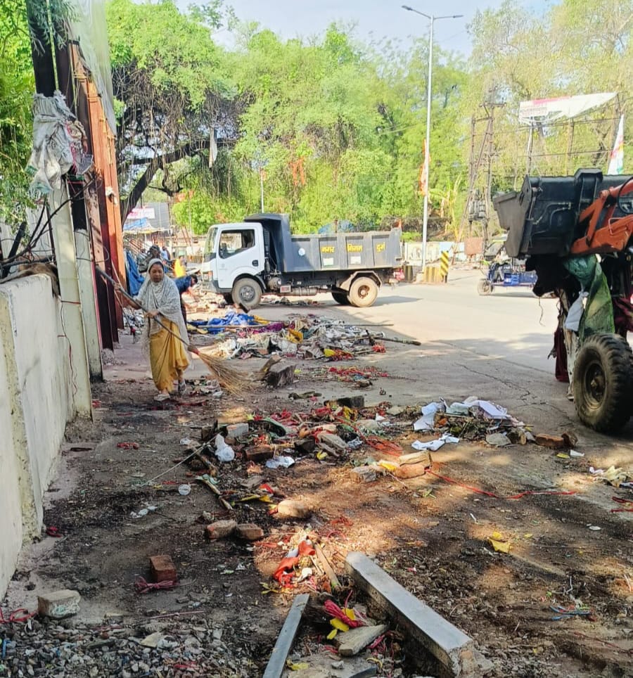 निगम द्वारा इंदिरा मार्केट से हटाए गए अतिक्रमण हटाओ अभियान से जनता खुश,निगम को मिली बड़ी सफलता