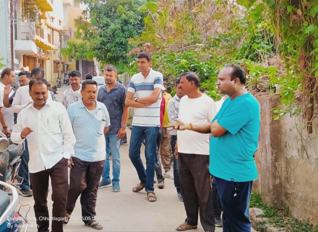 मानसून के पहले शहर के नाले-नालियों मे महा- सफाई अभियान, आयुक्त ने किया एमआईसी सदस्यों के साथ निरीक्षण, दिए निर्देश