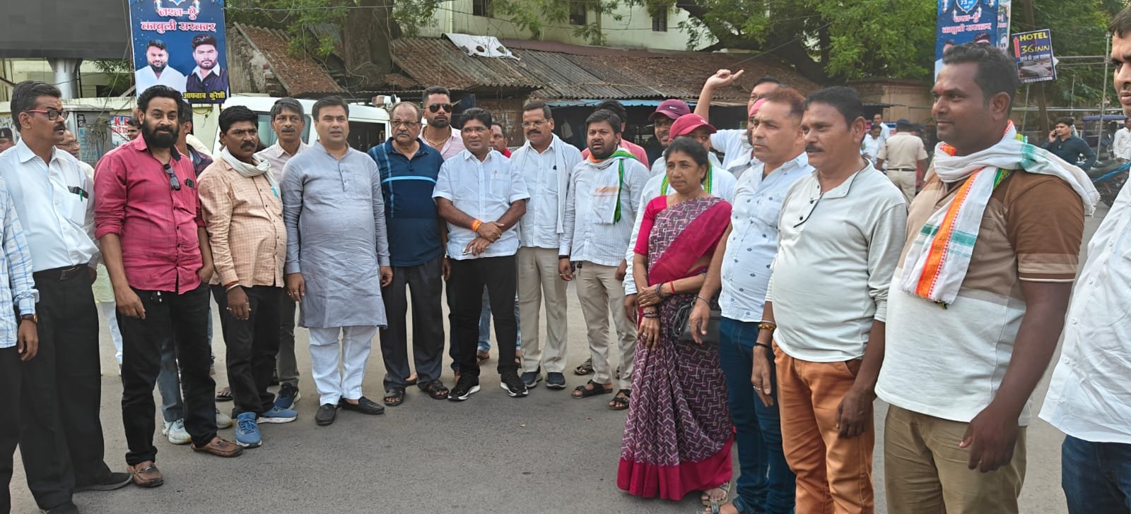 कर्नल सोफिया कुरैशी पर अभद्र टिप्पणी करने पर मप्र के मंत्री विजय शाह का पुतला फूंका कांग्रेसियों ने