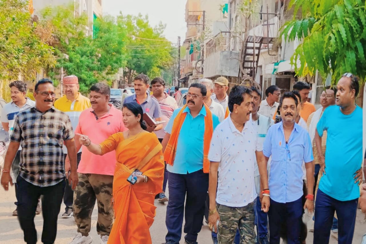 शहर नाला, नालियों की सफाई को लेकर व शहर से अतिक्रमण हटवाने निगम एक्टिव, महापौर श्रीमती अलका बाघमार ने संभाला मोर्चा