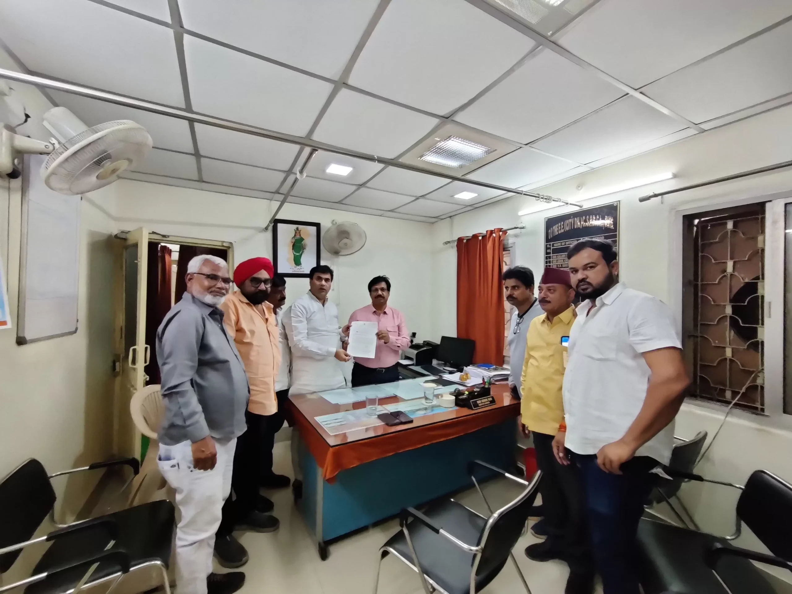 विद्युत की अघोषित कटौती से शहर की जनता परेशान, विद्युत विभाग के अफसर दे रहे है गैर जिम्मेदाराना जवाब-बाकलीवाल