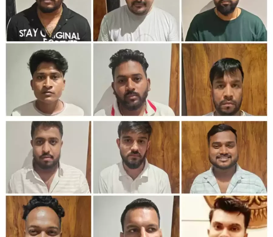 ये हैं शहर के पैसेवालों के साहेबजादे, जो जुआ खेलते पकड़े गए, आप भी देखिए इनकी तस्वीरें