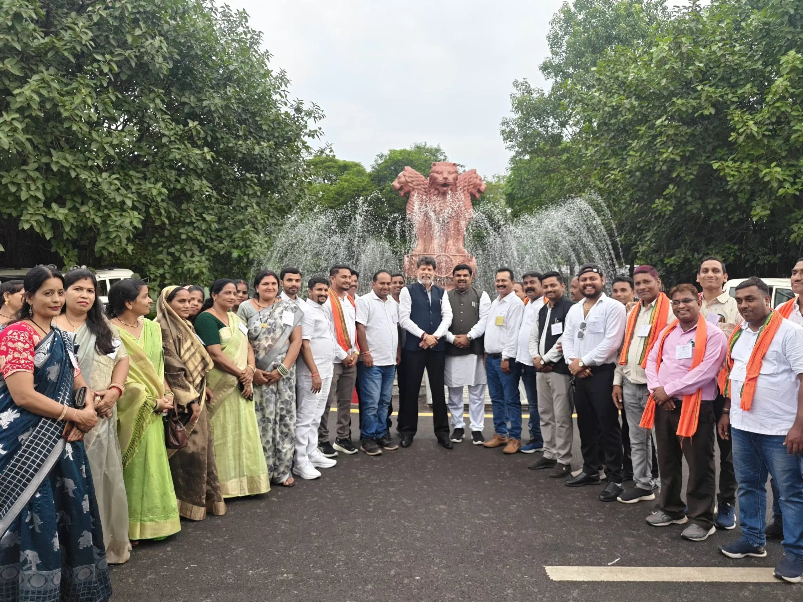 दुर्ग विधानसभा के कार्यकर्त्ताओ ने देखी विधानसभा की कार्यवाही- विधायक गजेन्द्र यादव रहे मौजूद