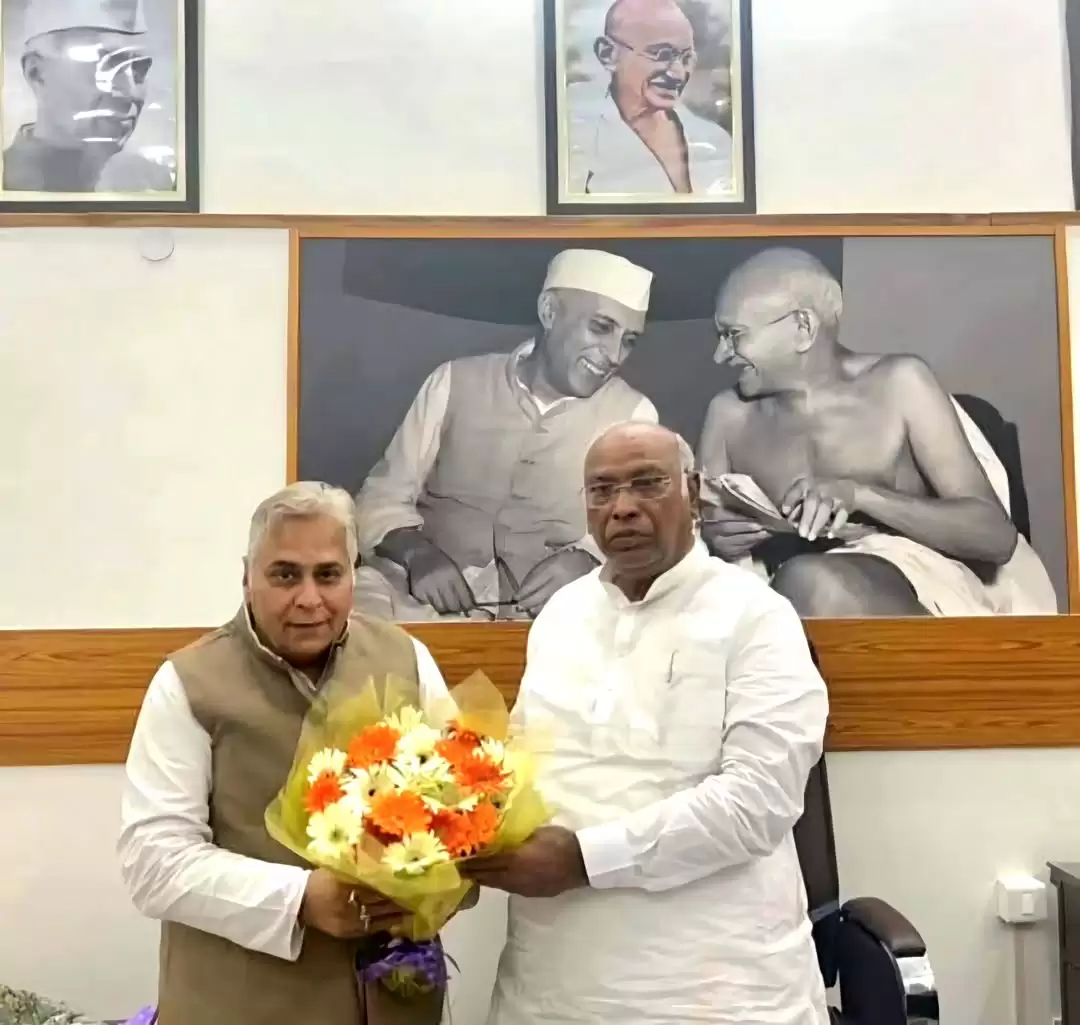 कांग्रेस अध्यक्ष मल्लिकार्जुन खड़गे के जन्मदिन पर  अरुण वोरा ने दी शुभकामनाएं, कहा – खड़गे का नेतृत्व कांग्रेस की ताकत