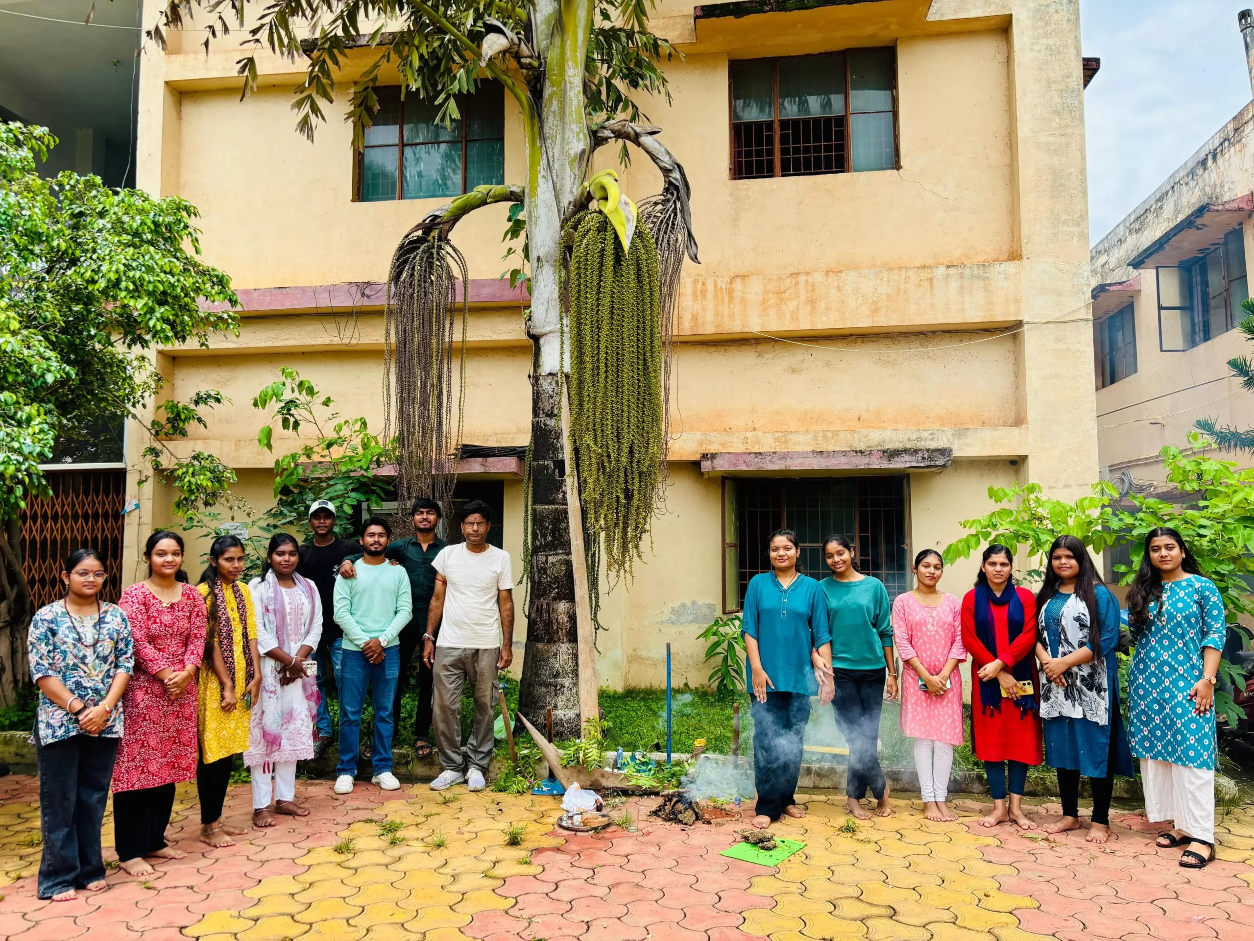 छत्तीसगढ़ कृषि महाविद्यालय रिसाली धनौरा में हरेली त्यौहार