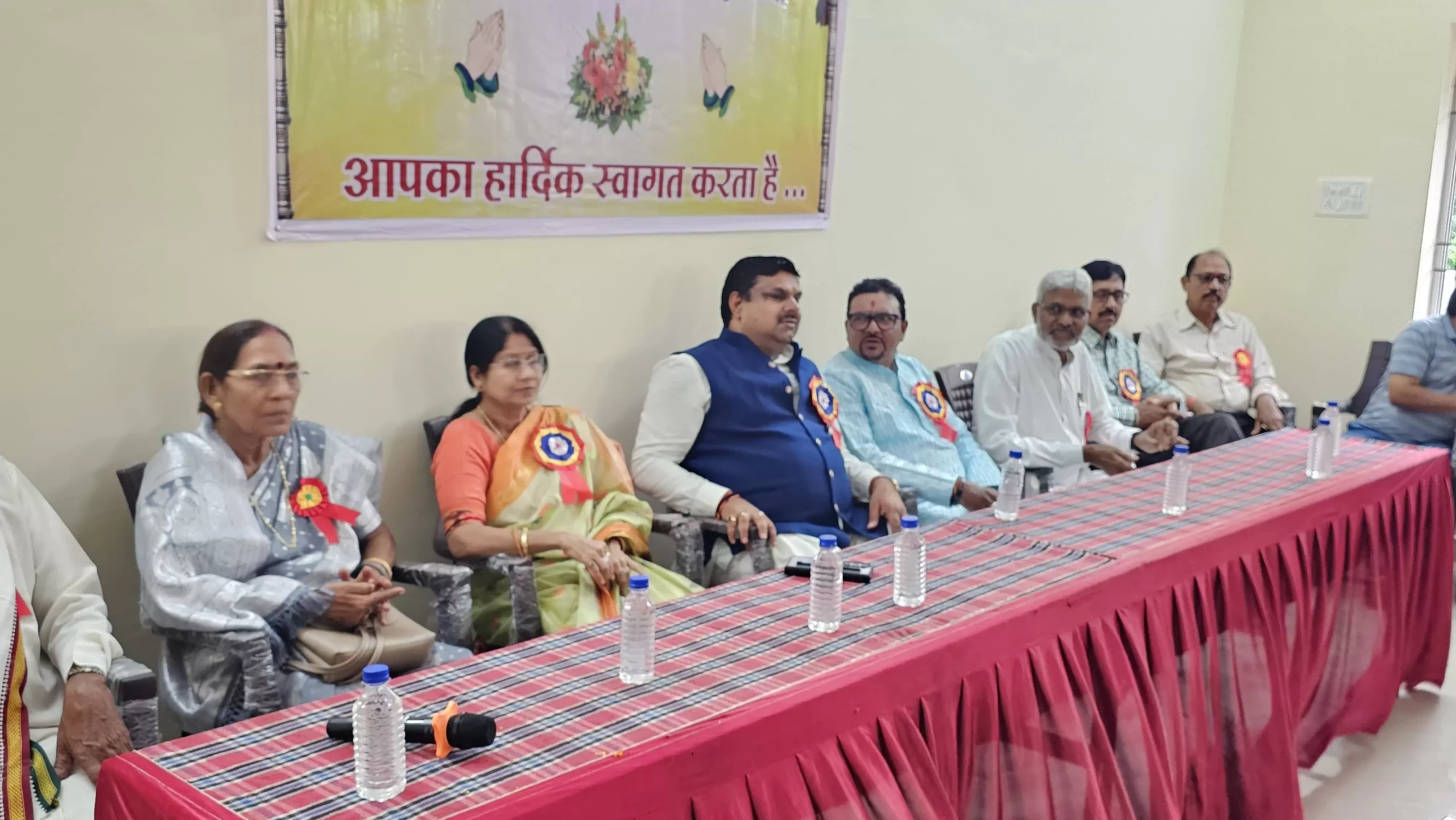 विधायक गजेन्द्र यादव की पहल, वरिष्ठजन को मिला सियान सदन