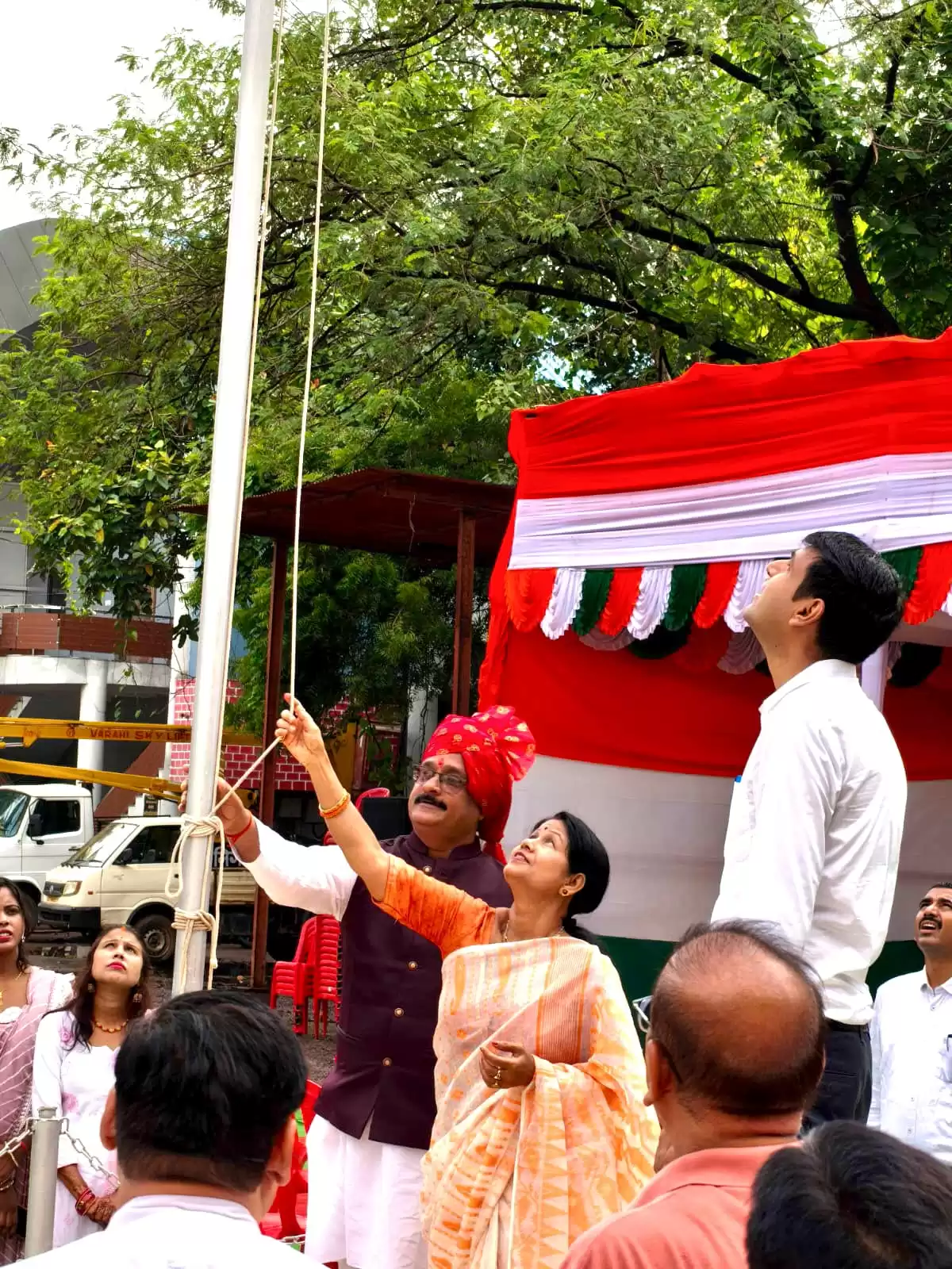 दुर्ग नगर निगम में 79वां स्वतंत्रता दिवस धूमधाम से मनाया गया, महापौर, सभापति और आयुक्त ने ध्वजारोहण कर शुभकामनाएं दी,उत्कृष्ट कार्य करने वाले निगम कर्मचारियों का हुआ सम्मान