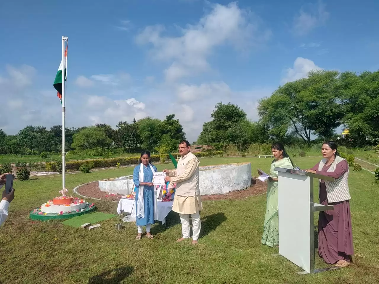 रेवेंद्र सिंह वर्मा कृषि महाविद्यालय बेमेतरा में 79 वां स्वतंत्रता दिवस वर्षगांठ धूमधाम से मनाया गया