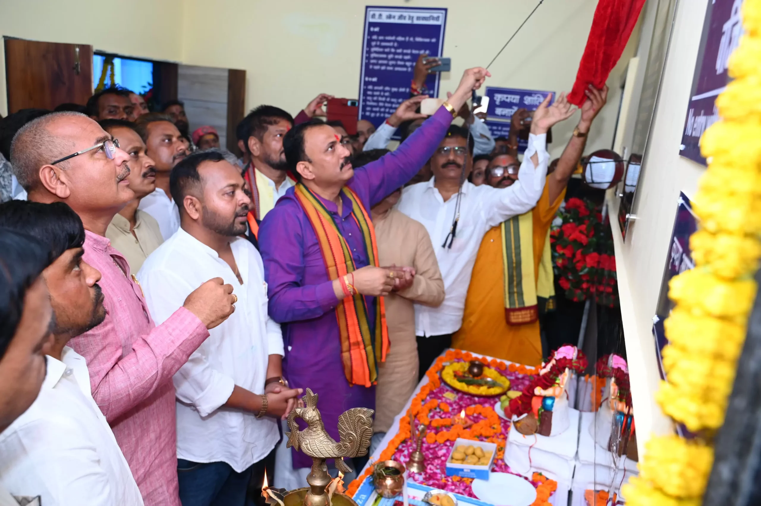 जिला चिकित्सालय में नई सीटी स्कैन मशीन का हुआ शुभारंभ, स्वास्थ्य मंत्री श्री श्याम बिहारी जायसवाल ने किया उद्घाटन