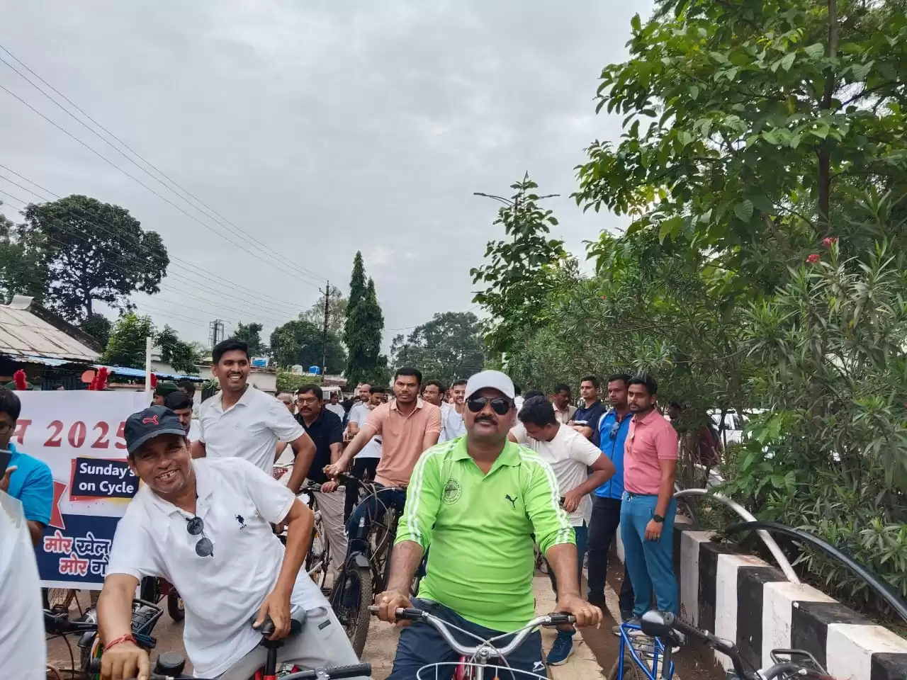 राष्ट्रीय खेल दिवस एवं फिट इंडिया मूवमेंट के तहत जिले में साइकिल रैली का आयोजन