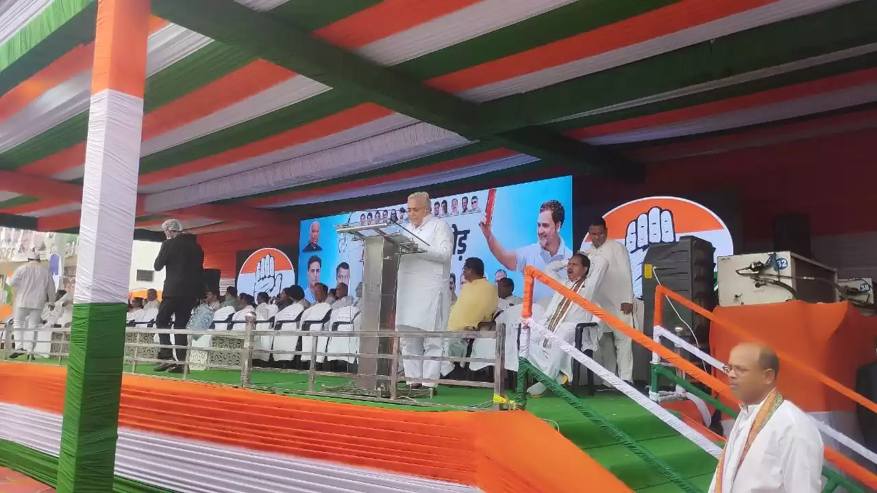 बिलासपुर में कांग्रेस की ‘वोट चोर-गद्दी छोड़’ सभा में गरजा जनसैलाब, दुर्ग से अरुण वोरा भी हुए शामिल, बोले – भाजपा ने वोट के साथ जनता का भरोसा भी चुराया है