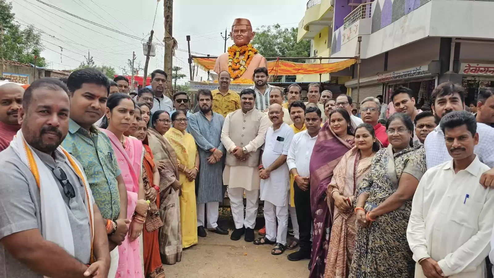 2 अक्टूबर गांधी जयंती एवं लाल बहादुर शास्त्री की जयंती पर भाजपा जनों ने किया उन्हें नमन