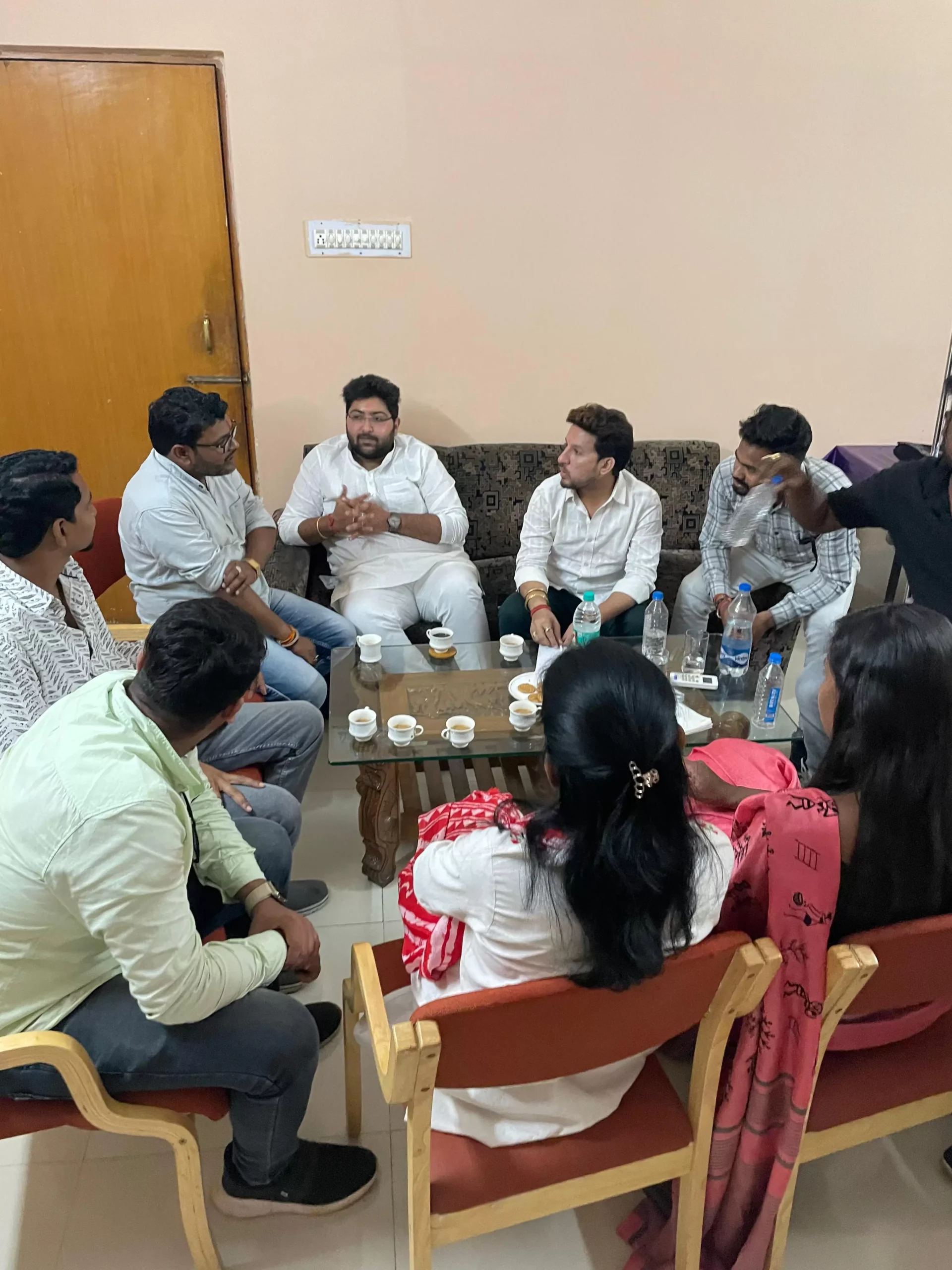 कांकेर में युवा कांग्रेस की तैयारी: प्रभारी संदीप वोरा ने ली बैठक, 15 अक्टूबर को बिजली बिल विरोधी जनआंदोलन, राष्ट्रीय अध्यक्ष उदय भानु होंगे शामिल