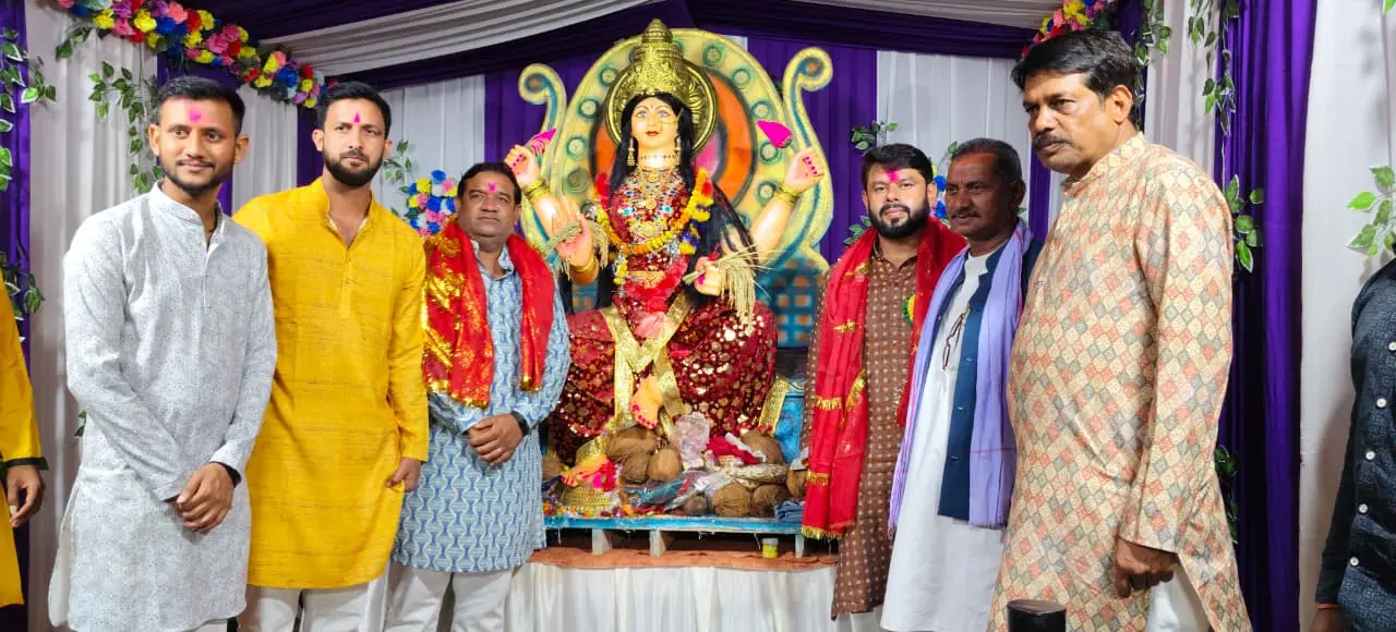 बेमेतरा अंचल के विभिन्न मंडई मातर और लक्ष्मी पूजन में शामिल हुए आशीष छाबड़ा