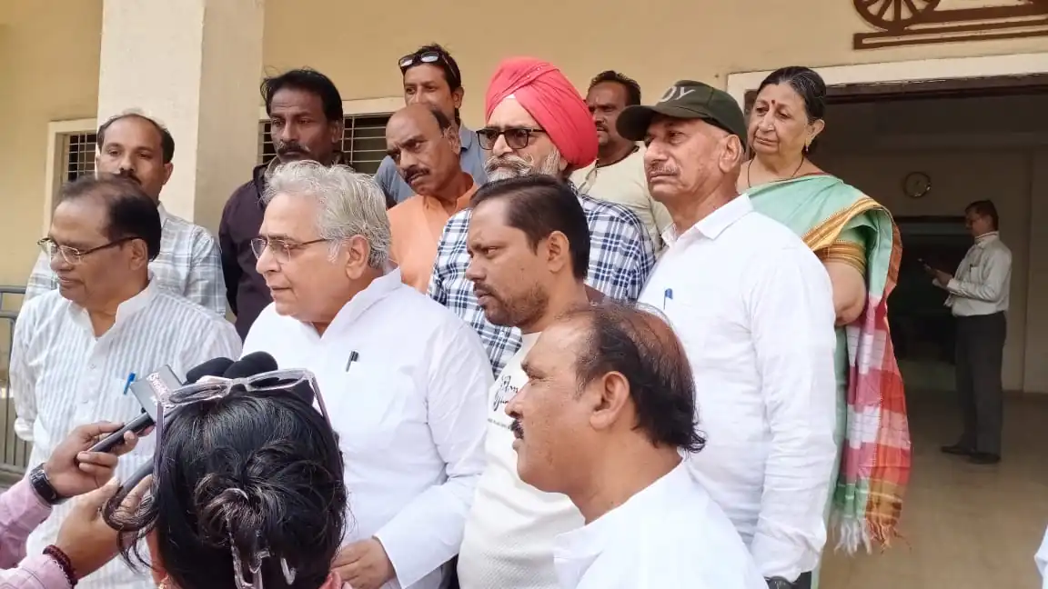 दुर्ग में SIR प्रक्रिया को लेकर कांग्रेस की अहम बैठक, 19 नवंबर को होगा बीएलओ 2 का विशेष प्रशिक्षण, वोरा बोले: मतदाता सूची से किसी मतदाता को कटने नहीं देंगे