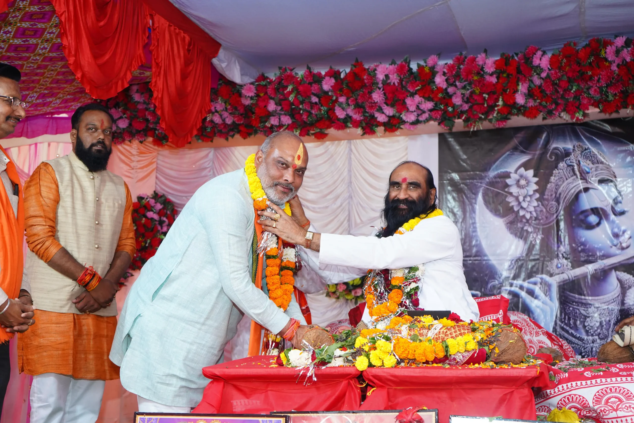 आशीष नगर रिसाली में आयोजित श्रीमद् भागवत महापुराण ज्ञान यज्ञ में शामिल हुए विधायक ललित चंद्राकर