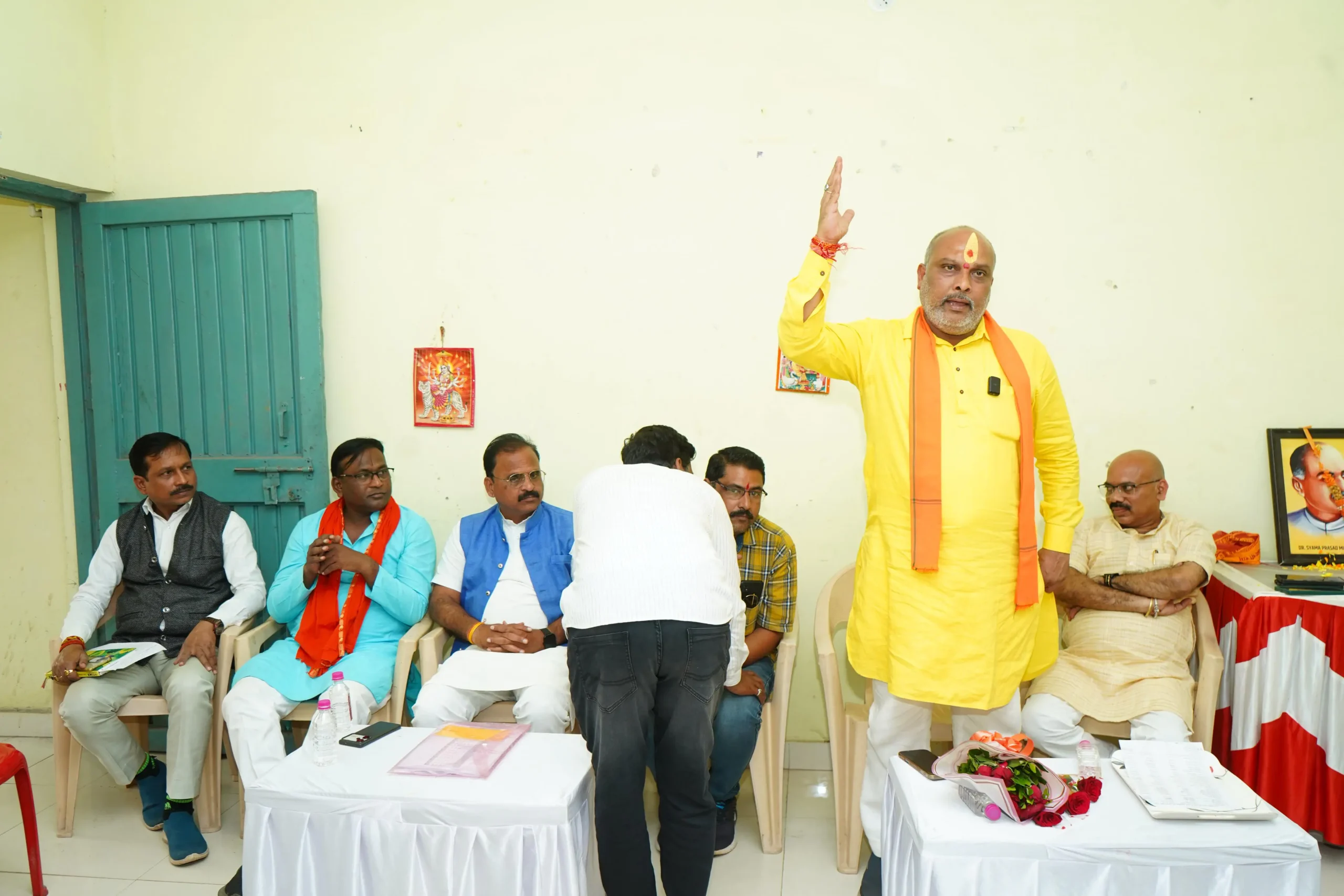 दुर्ग ग्रामीण विधायक ललित चंद्राकर व भाजपा जिला अध्यक्ष सुरेन्द्र कौशिक ने रिसाली मंडल में SIR को लेकर बैठक ली