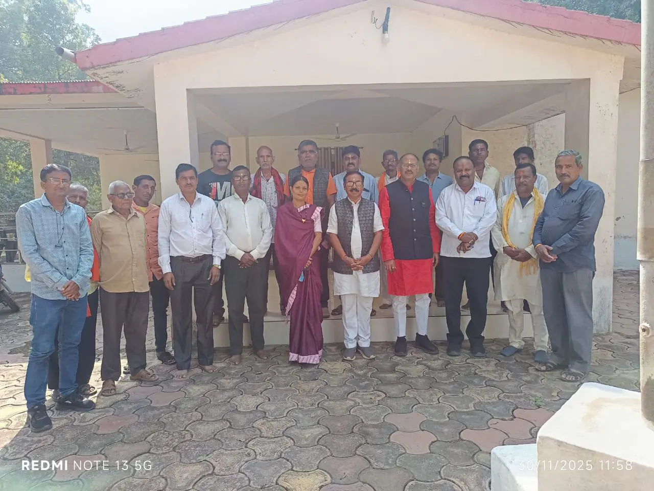 भाजपा प्रदेश मंत्री जितेन्द्र वर्मा ने सेलूद में भाजपा कार्यकर्ताओं के साथ प्रधानमंत्री नरेंद्र मोदी जी के रेडिया कार्यक्रम मन की बात सुना