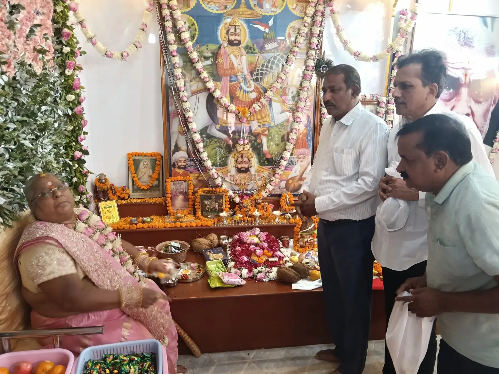 गुरुदेव सोहनलाल बापजी के समाधि दिवस पर दर्शन के लिए जुटे श्रद्धालु, दरबार पहुंचे जनप्रतिनिधियों ने शहर की खुशियाली के लिए बापजी से की प्रार्थना