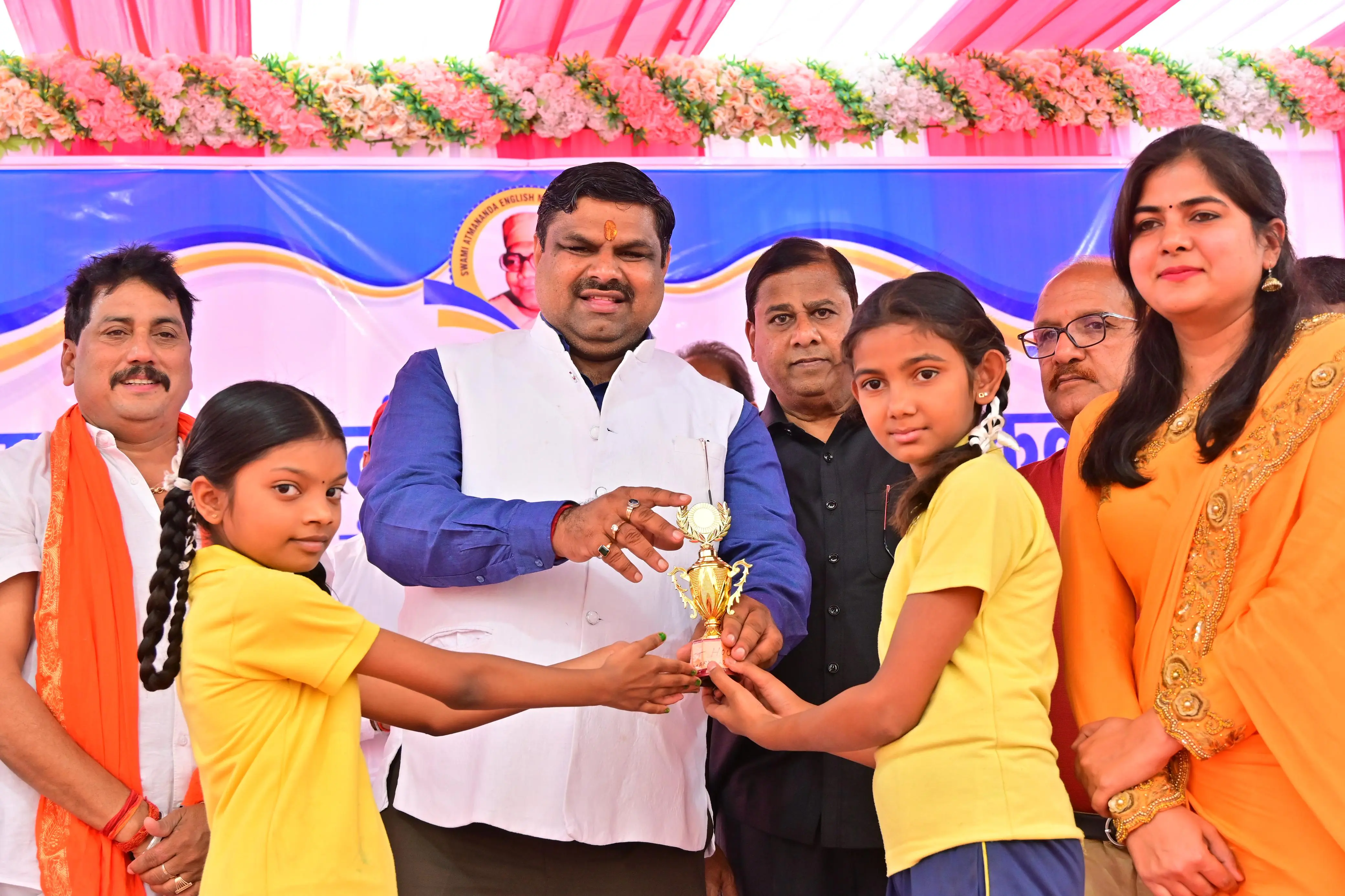 दीपक नगर सेजस में स्मार्ट क्लास, एनुअल डे में पहुँचे मंत्री गजेन्द्र यादव ने की घोषणा