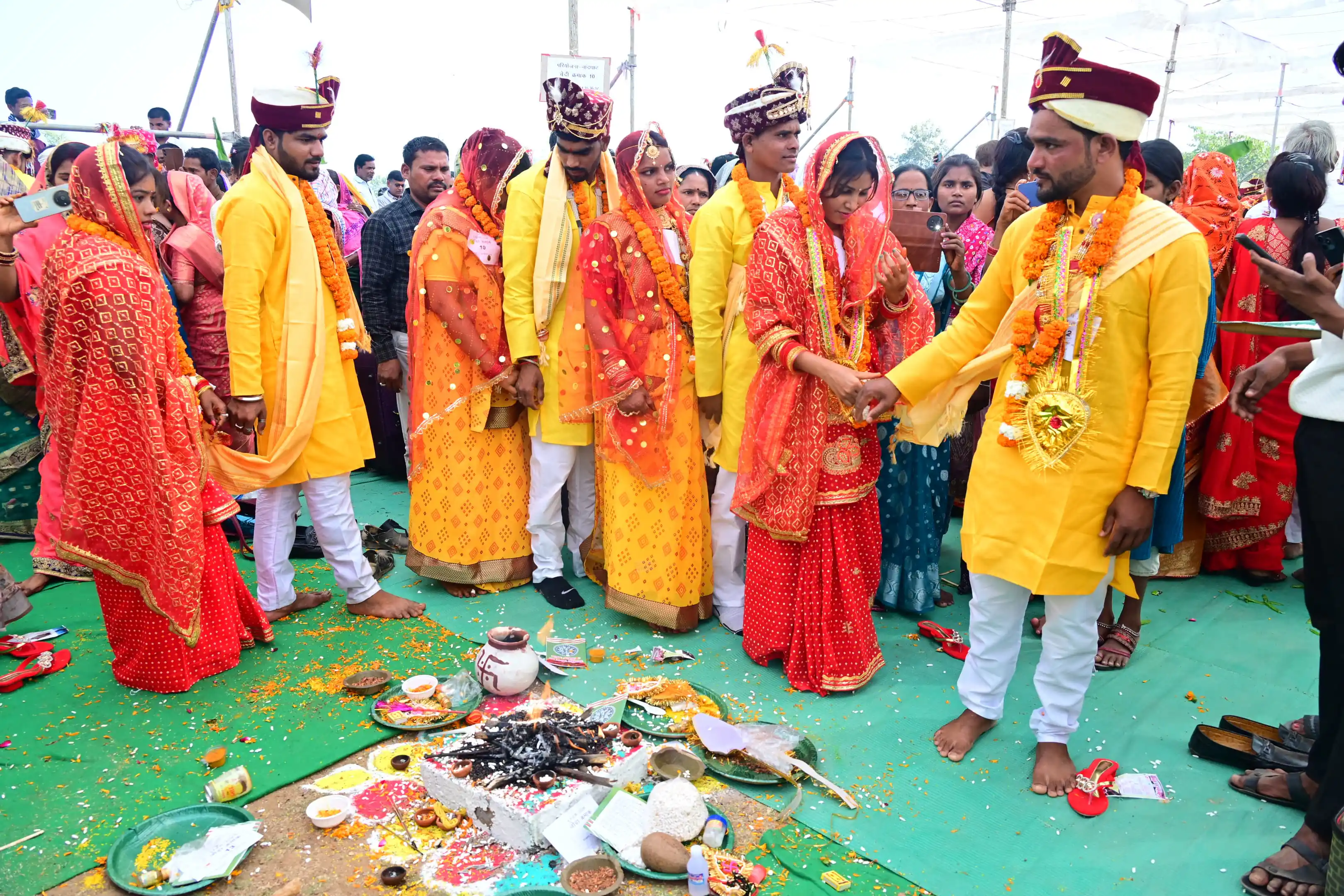 मुख्यमंत्री कन्या विवाह योजना : नवागढ़ में 143 जोड़े विवाह बंधन में बंधे
