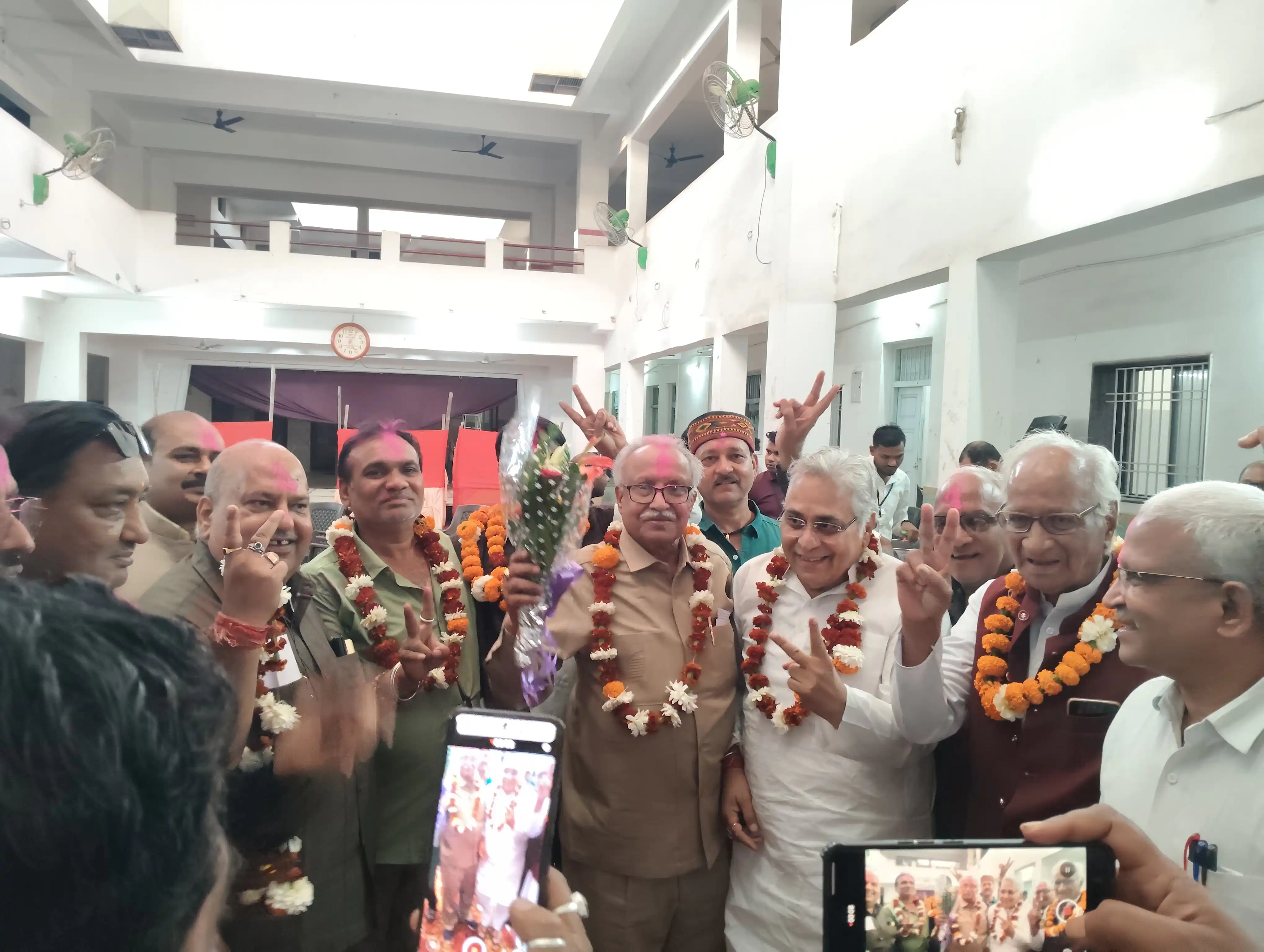 नागरिक सहकारी बैंक दुर्ग चुनाव में रूंगटा पैनल की ऐतिहासिक जीत, अरुण वोरा ने दी हार्दिक शुभकामनाएं