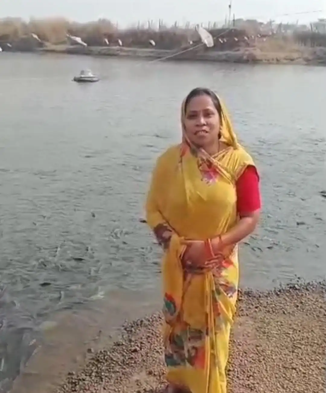 ग्राम पंचायत गुधेली की सीमा निषाद बनीं लखपति दीदी, मछली पालन से बदल गई जीवन की कहानी