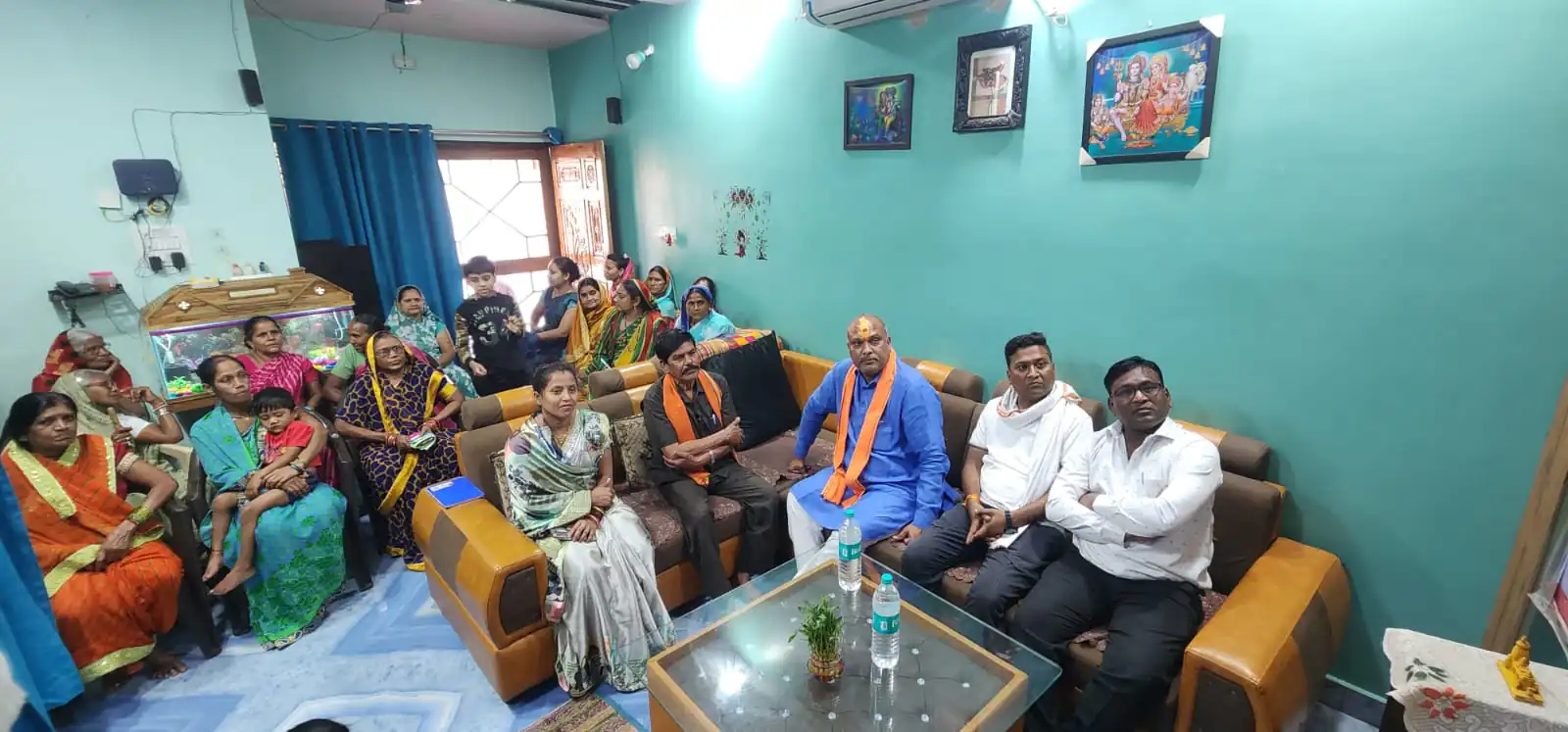 दुर्ग ग्रामीण विधायक ललित चंद्राकर ने टंकी मरोदा में बूथ कार्यकताओं के संग ‘मन की बात कार्यक्रम की 131वीं कड़ी का श्रवण किया