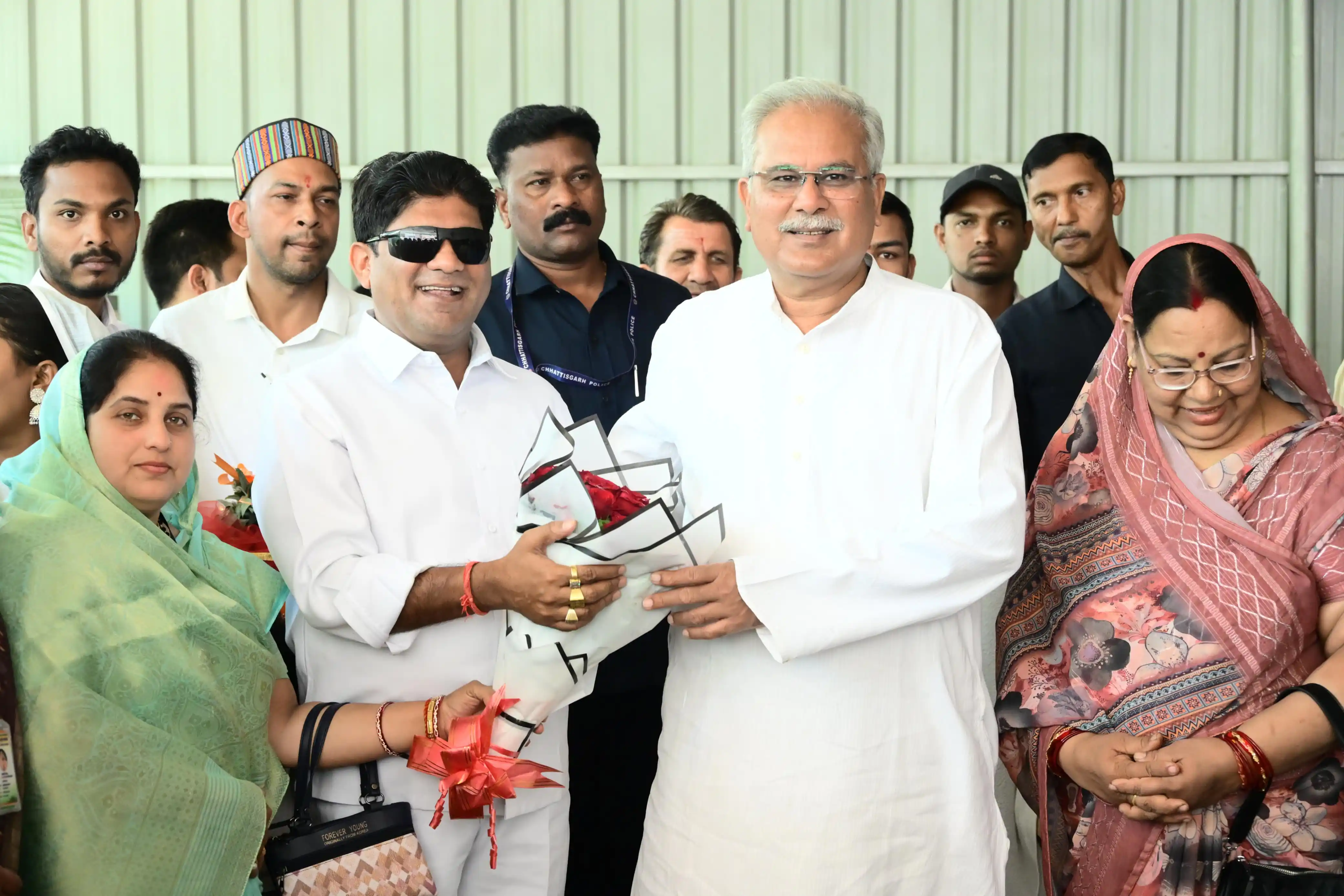 पूरी निष्ठा, समर्पण और जुझारूपन के साथ जनता की आवाज को बुलंद करो :- भूपेश बघेल