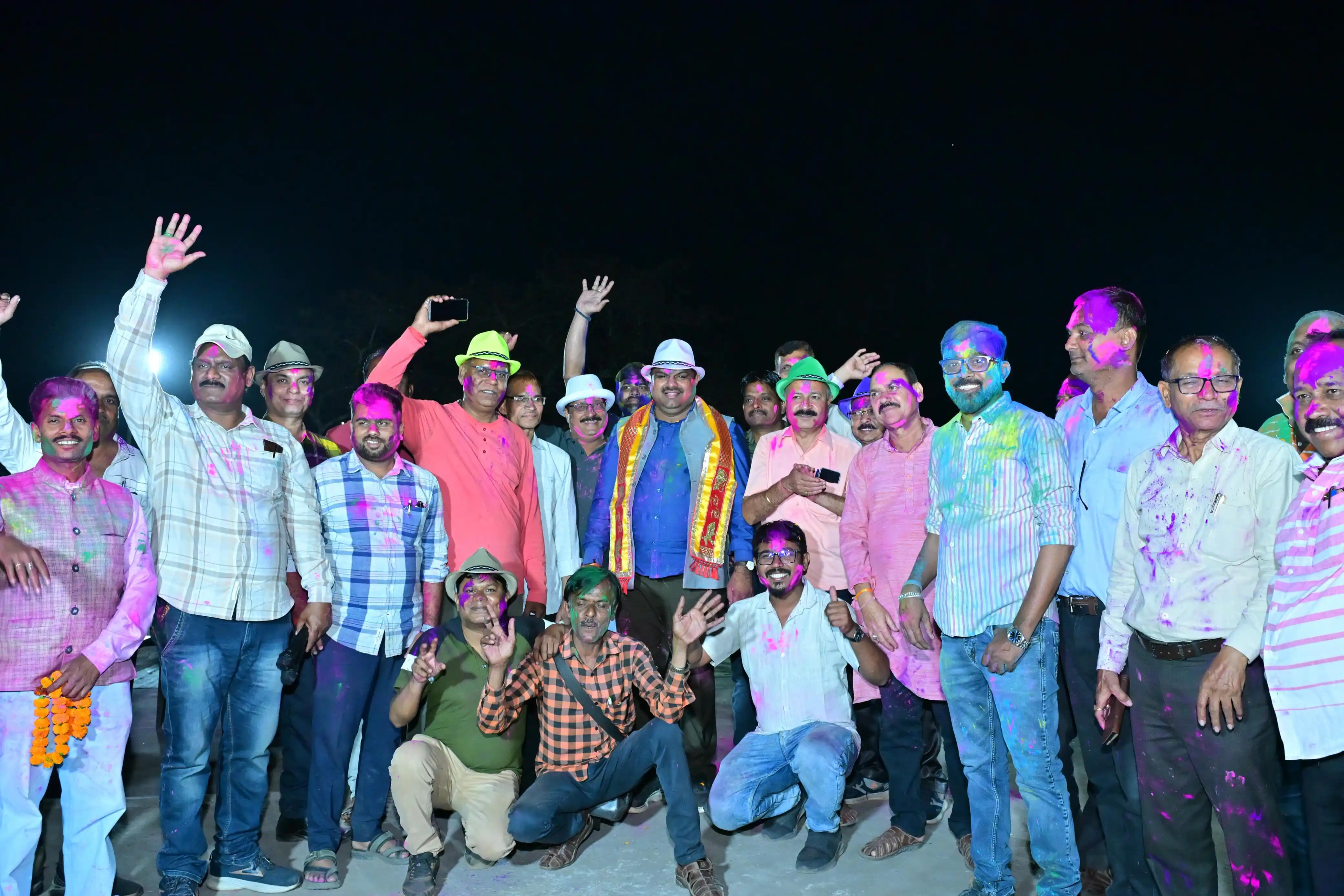 होली उत्सव में जल संरक्षण का संदेश, केबिनेट मंत्री गजेन्द्र यादव ने फाग गीत गाकर जमाया रंग