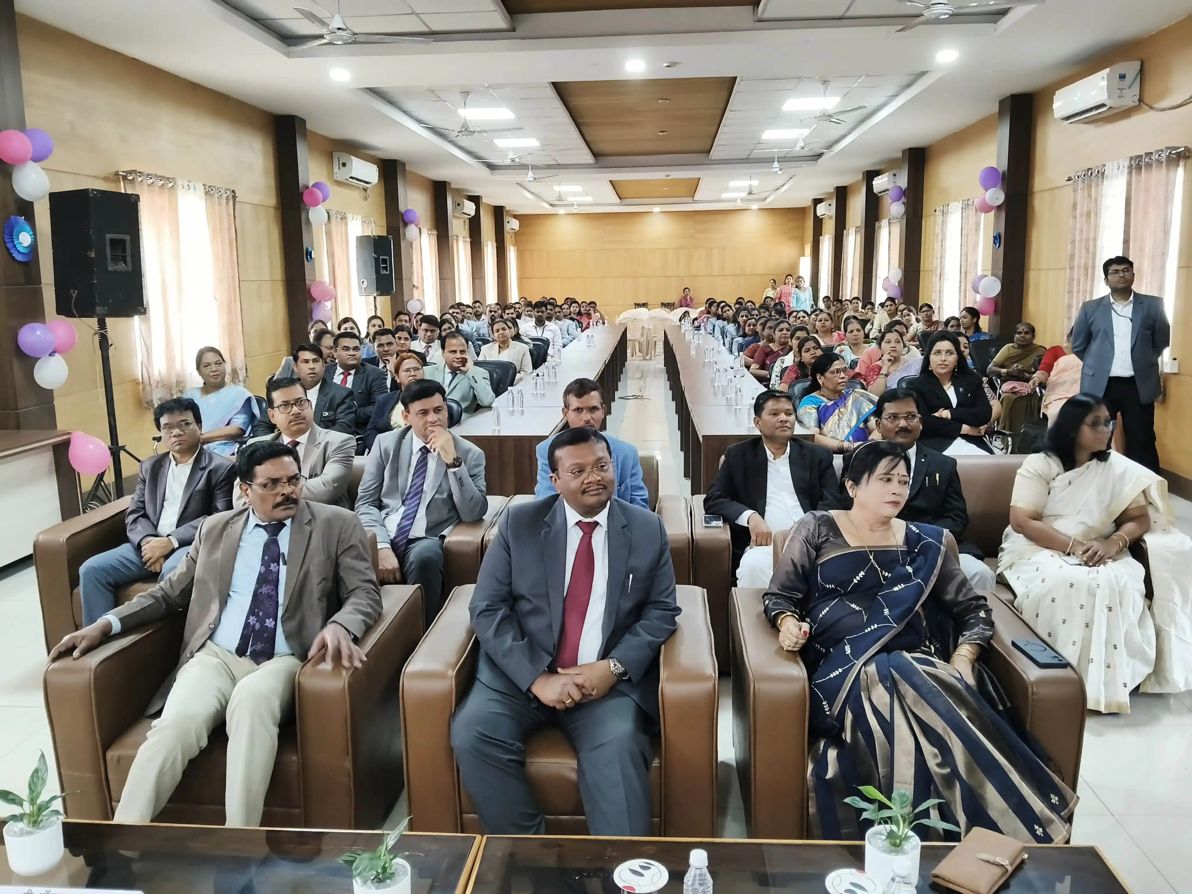 महिलाओं के सशक्तिकरण एवं उनके अधिकारों के प्रति जागरूकता के लिए सम्मान समारोह